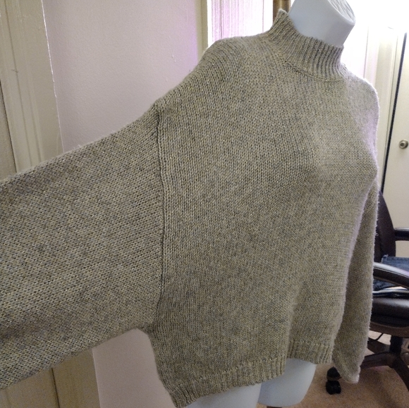 BB Dakota Steve Madden Long Sleeve Sweater - Picture 4 of 9